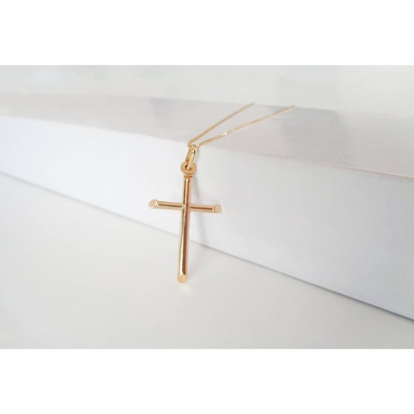 Real 10K Solid Yellow Gold Christian Cross Necklace - Picture 5 of 6